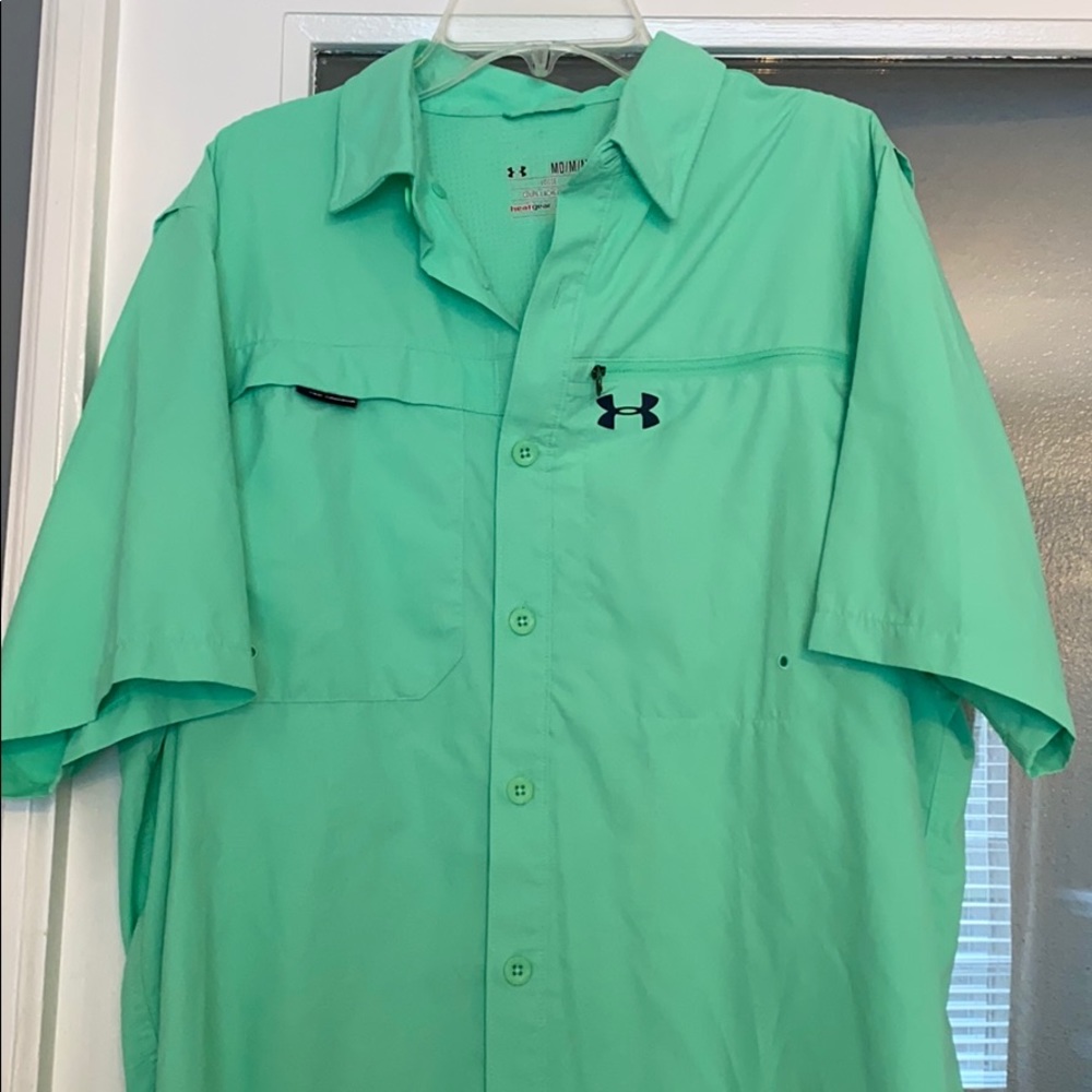 Men’s light weight collared fishing style shirt